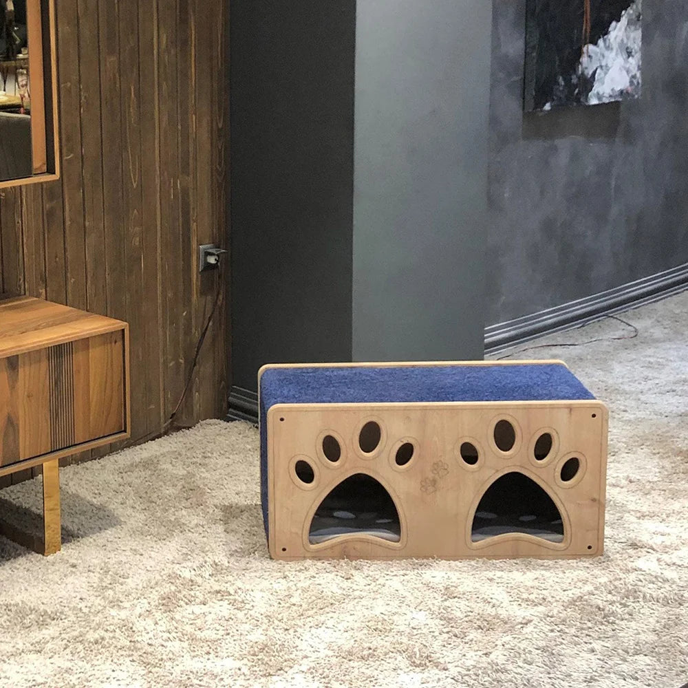 cat-house-scratcher-post-luna-1.jpg